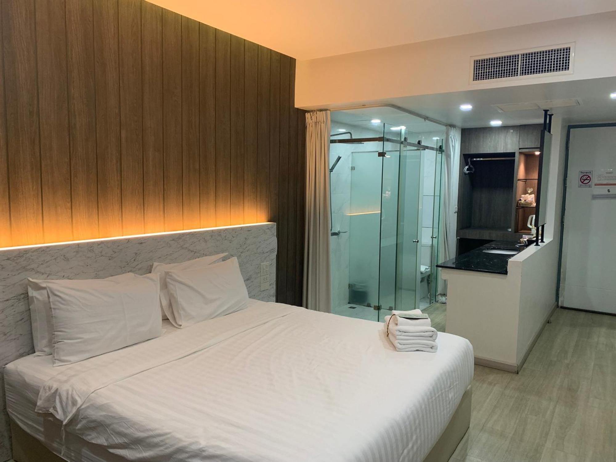 Sara Buri Phurinda Residence מראה חיצוני תמונה